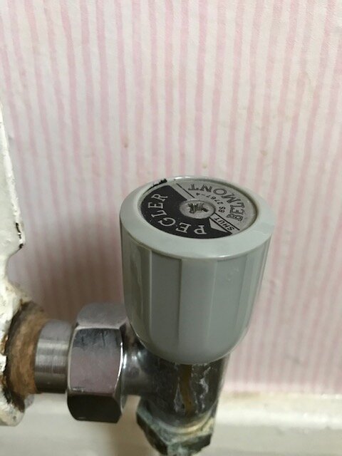 Radiator valve.jpg