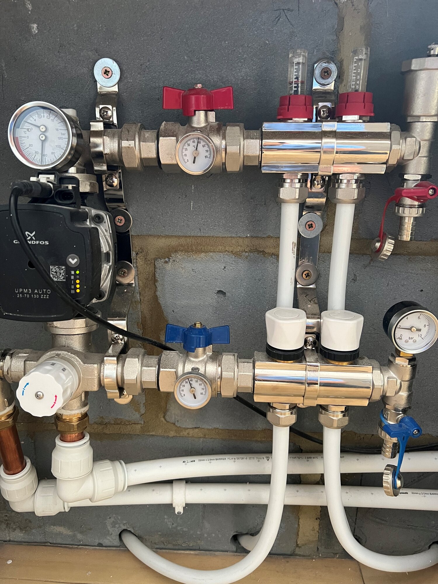 UFH manifold.jpg